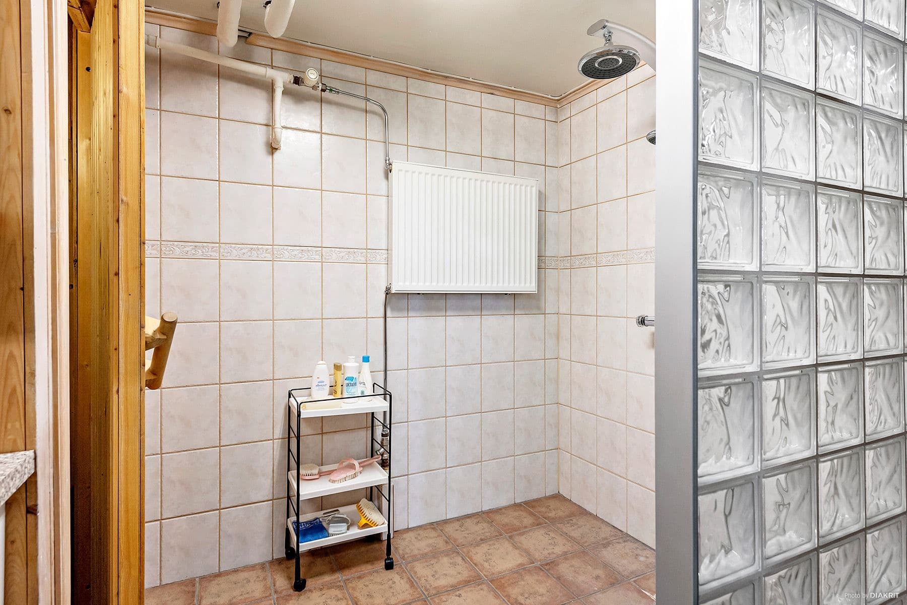 Duschrum och bastu i källarplan