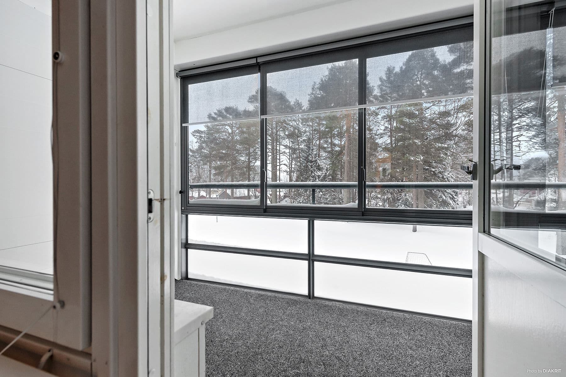 Utsikt från sovrum 3 med utgång till balkong