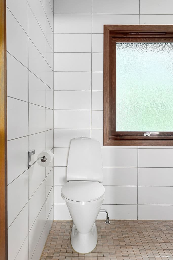 Helkaklat badrum öp