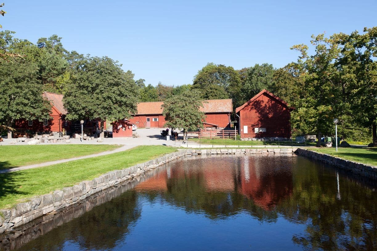 Nyckelvikens bondgård med sina populära grillplatser