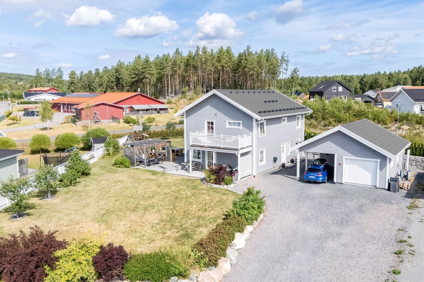 Dora Lindgrens väg 95 Dora Lindgrens väg 95