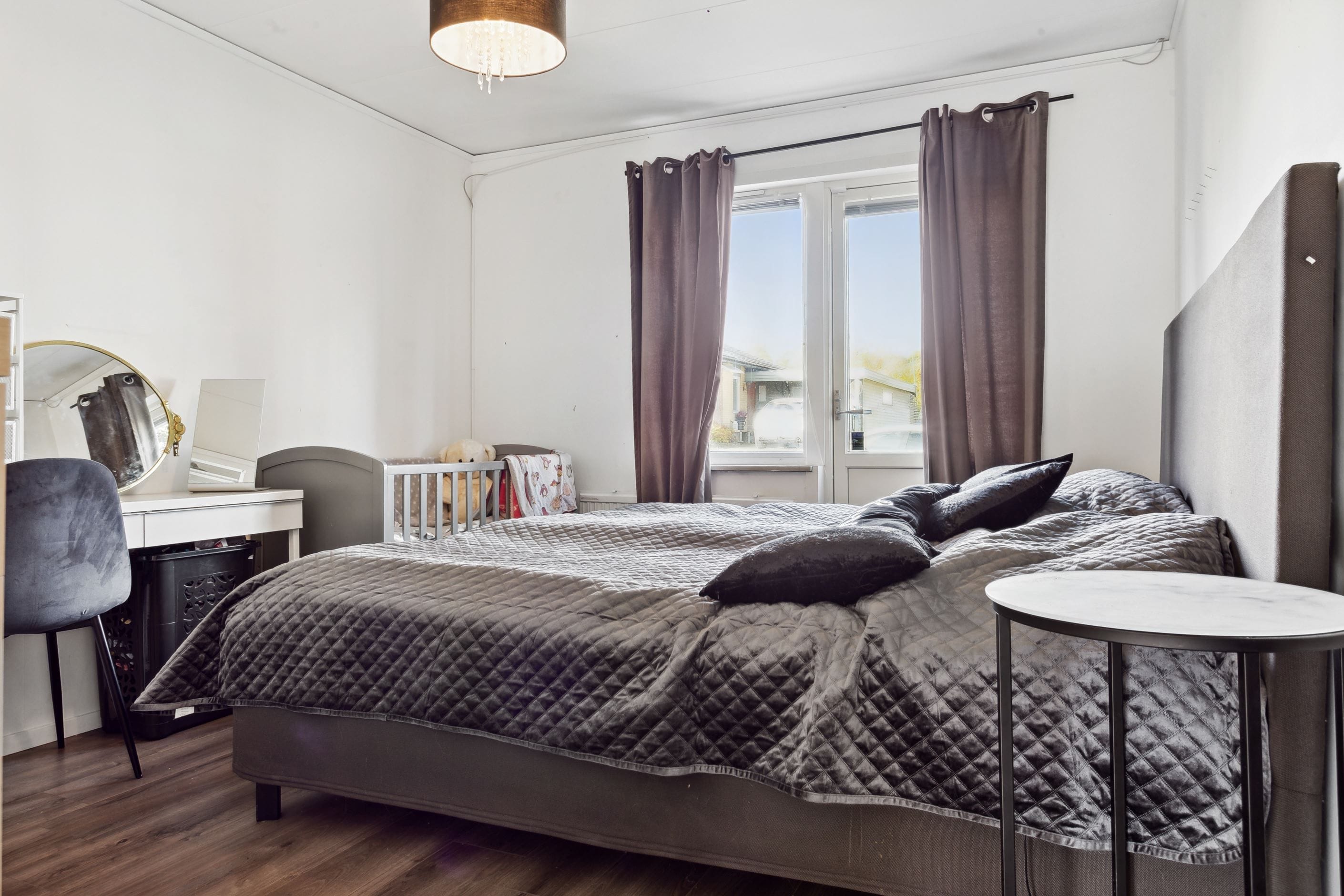 Master bedroom