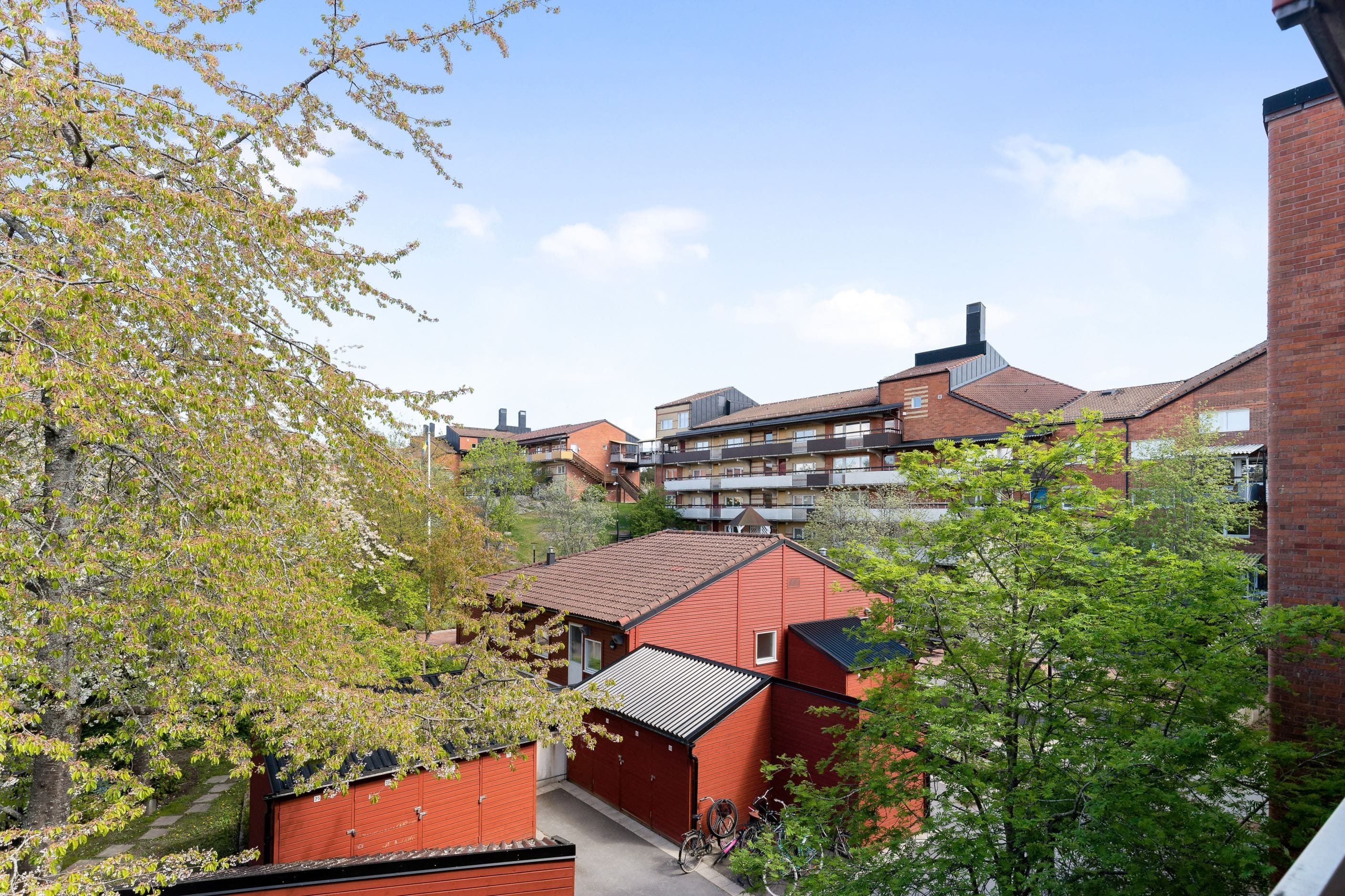 Vy från loftgången mot innergården
