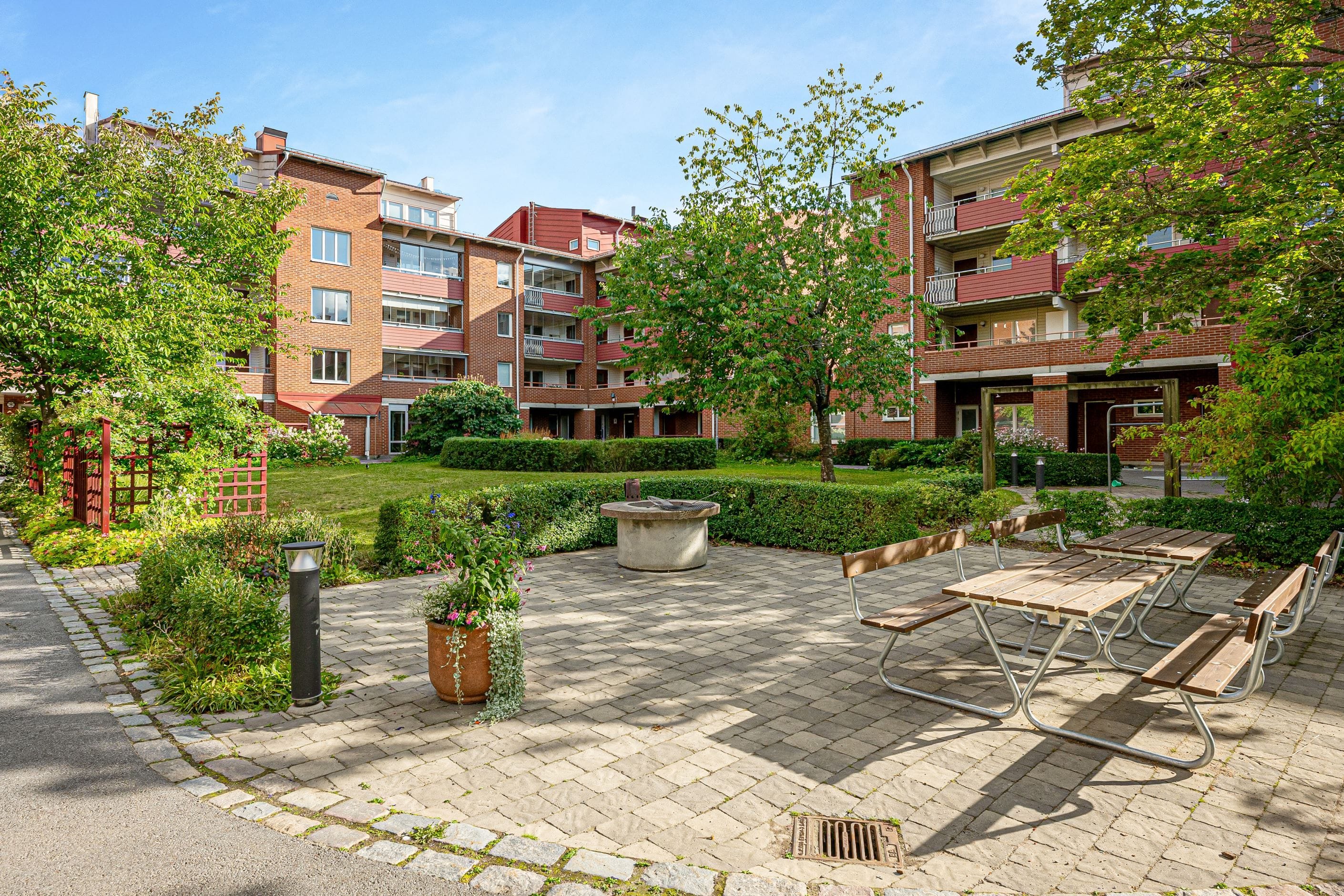 Innergården Pilottorget 1–3