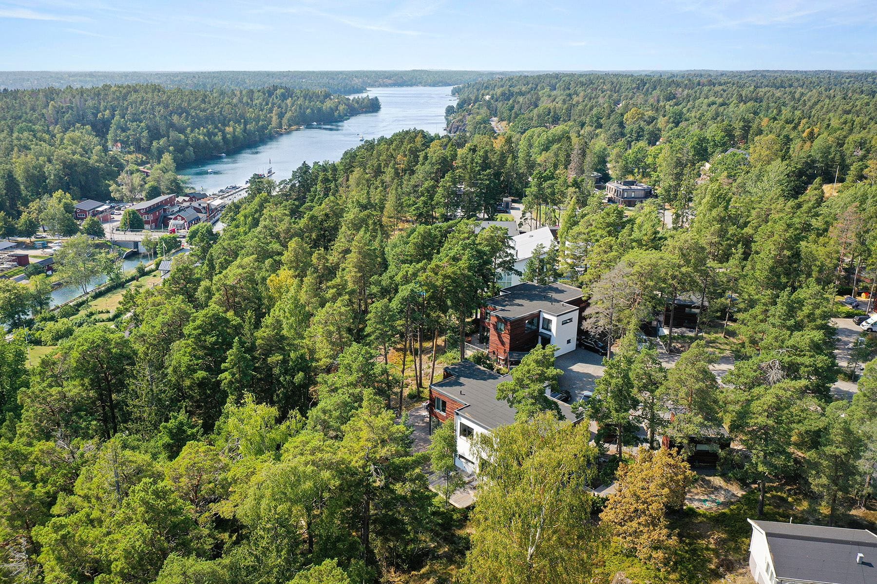 Drönare med Strömma kanal