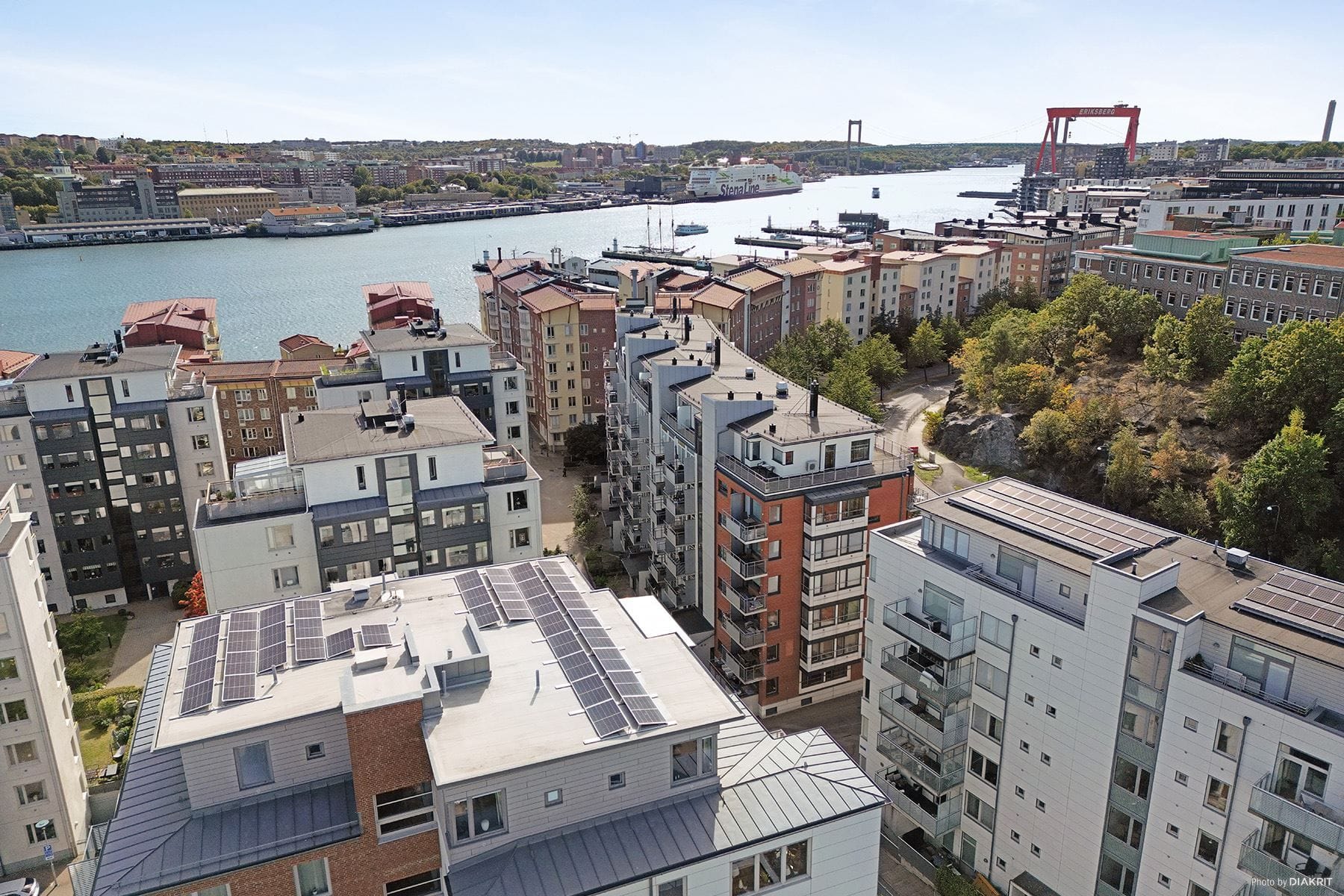 Norra Skeppspromenaden ligger nära vatten och parken