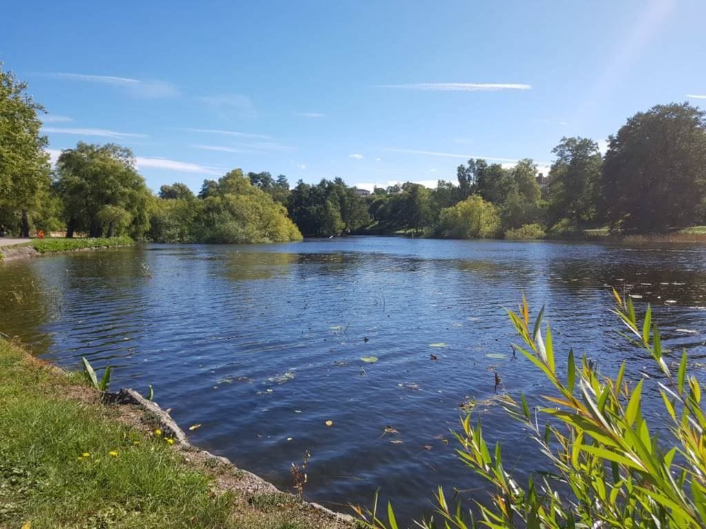 Strandpromenaden längs med Stångån