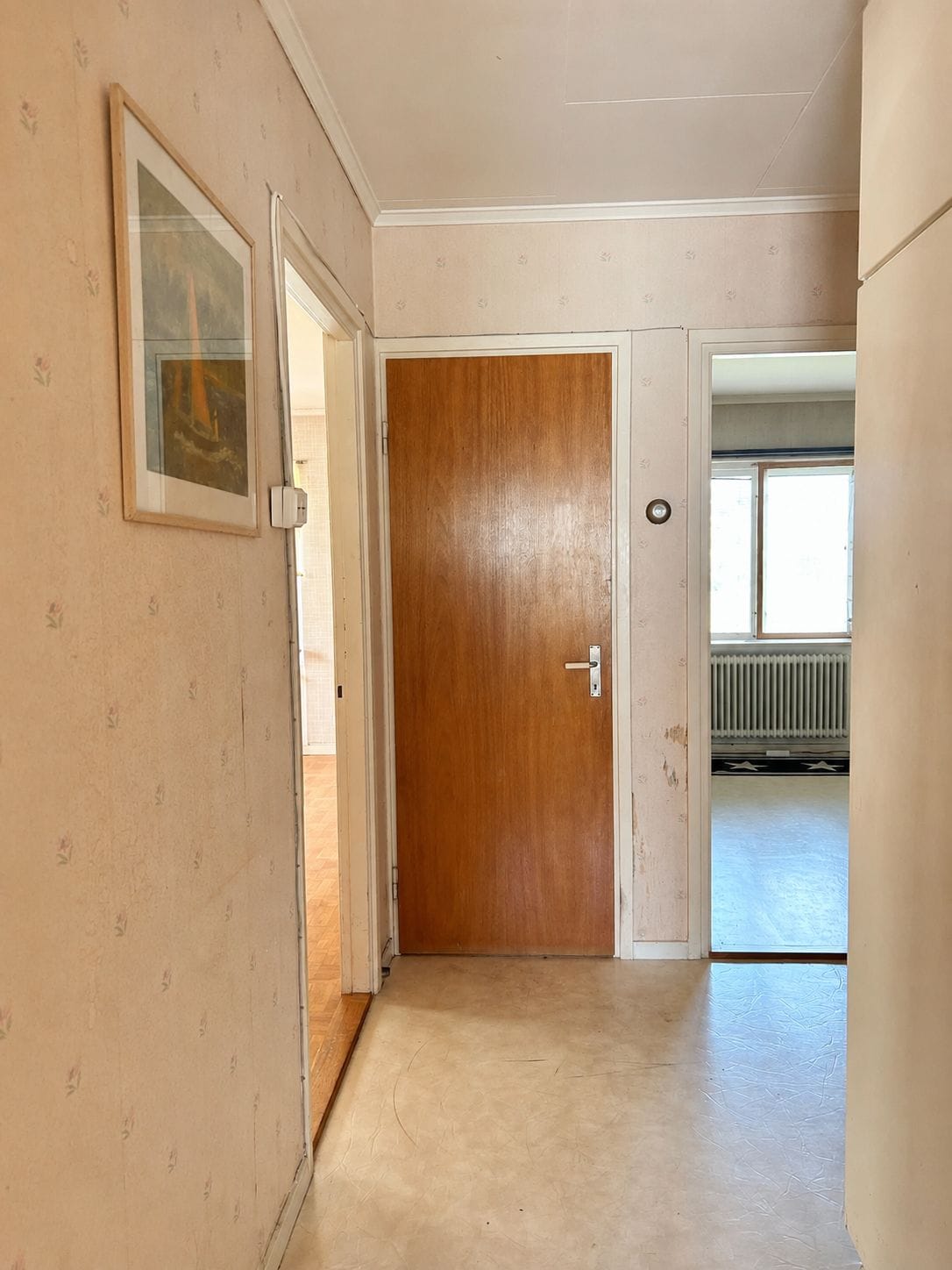 AI-redigerad bild – lösöre har avlägsnats digitalt.