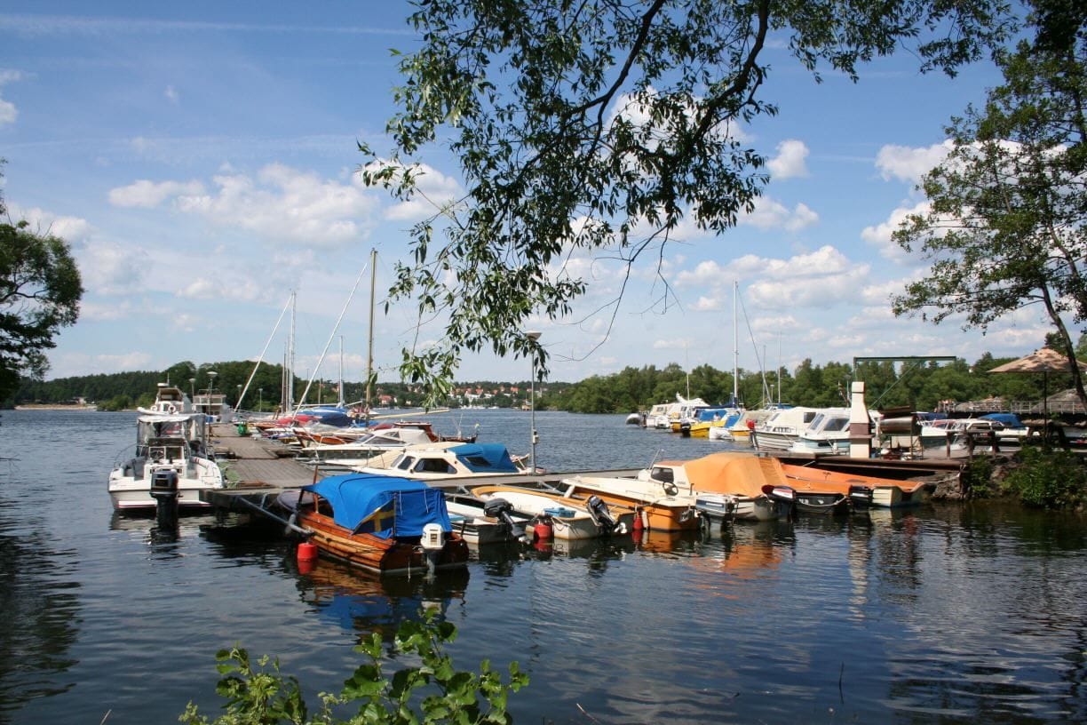 Närhet till Mälaren och båthamn