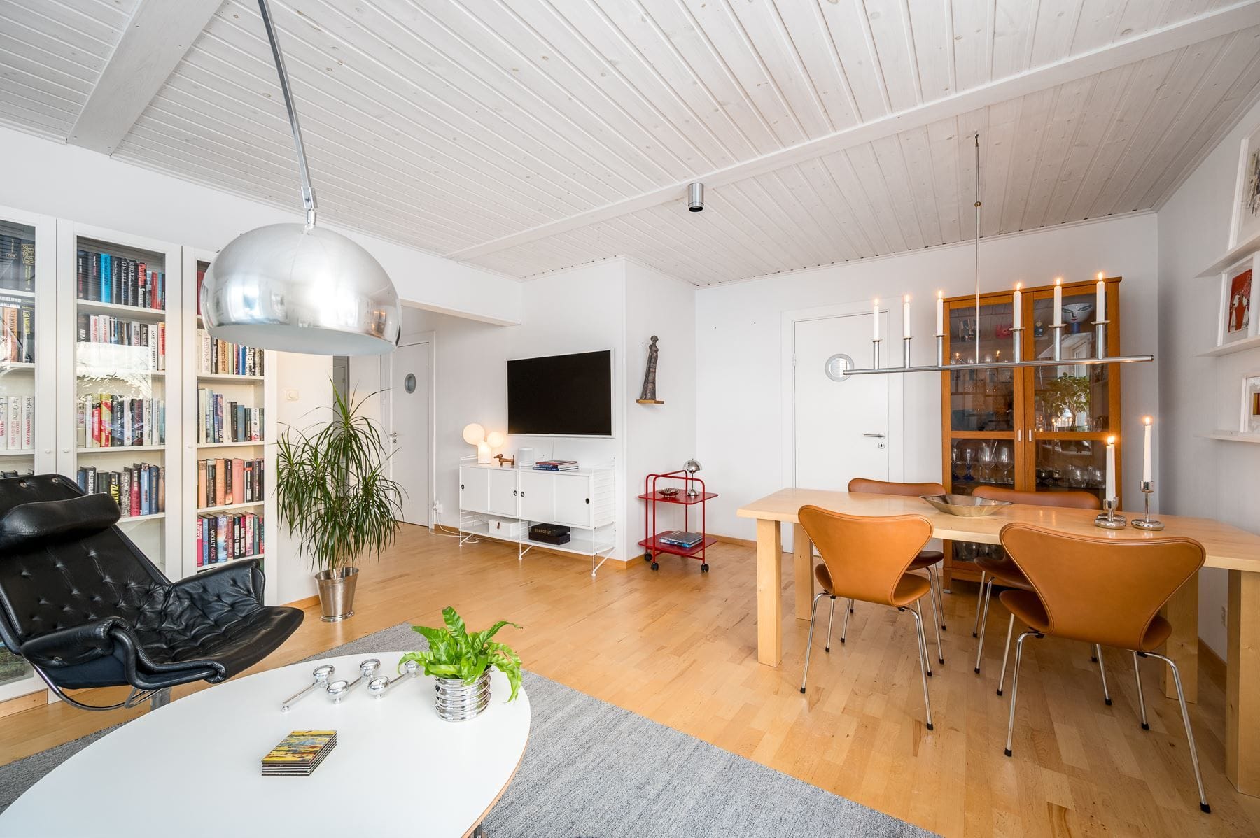 Fyra på övervåning