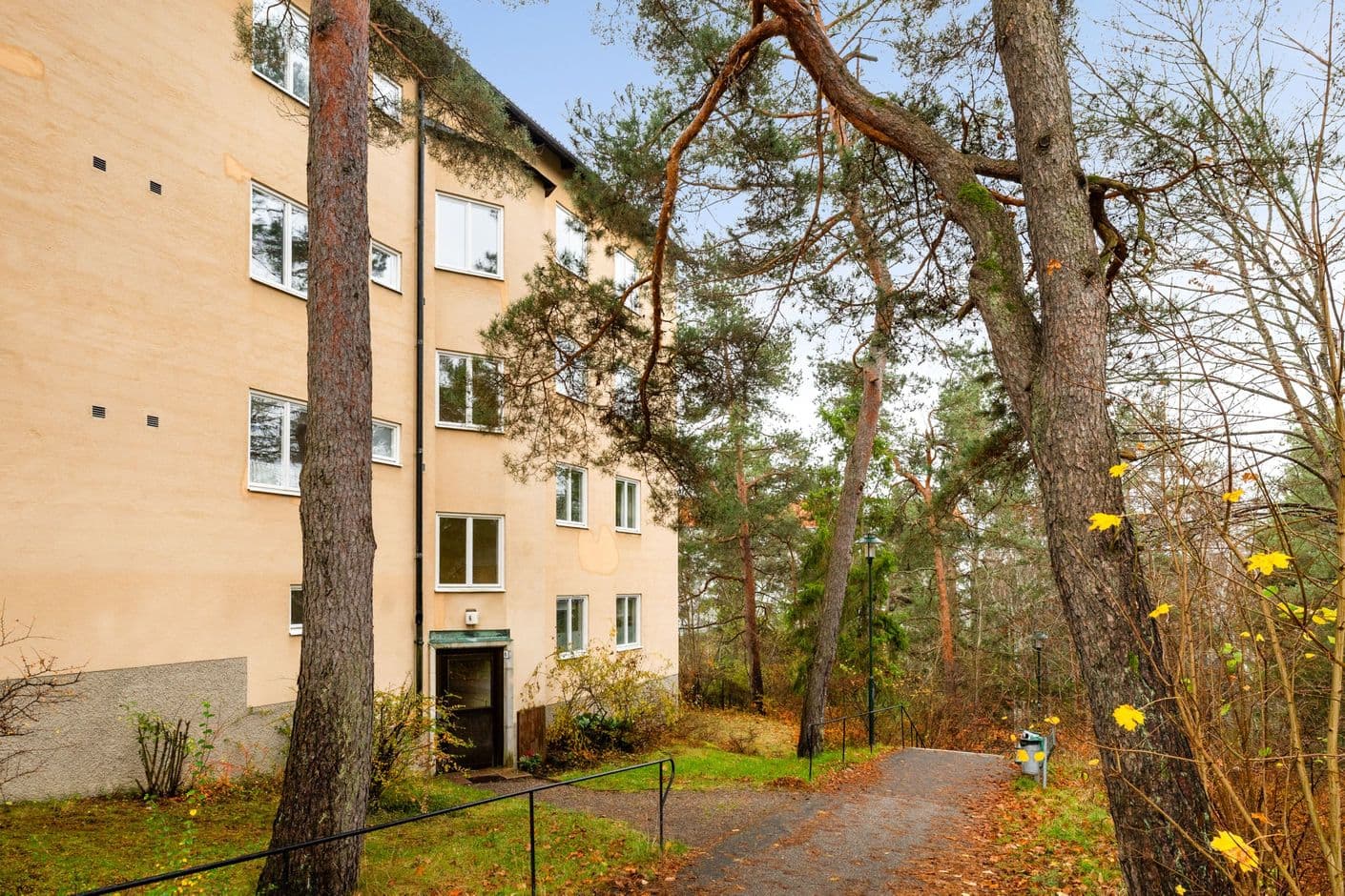 Dörrvägen 6 Dörrvägen 6