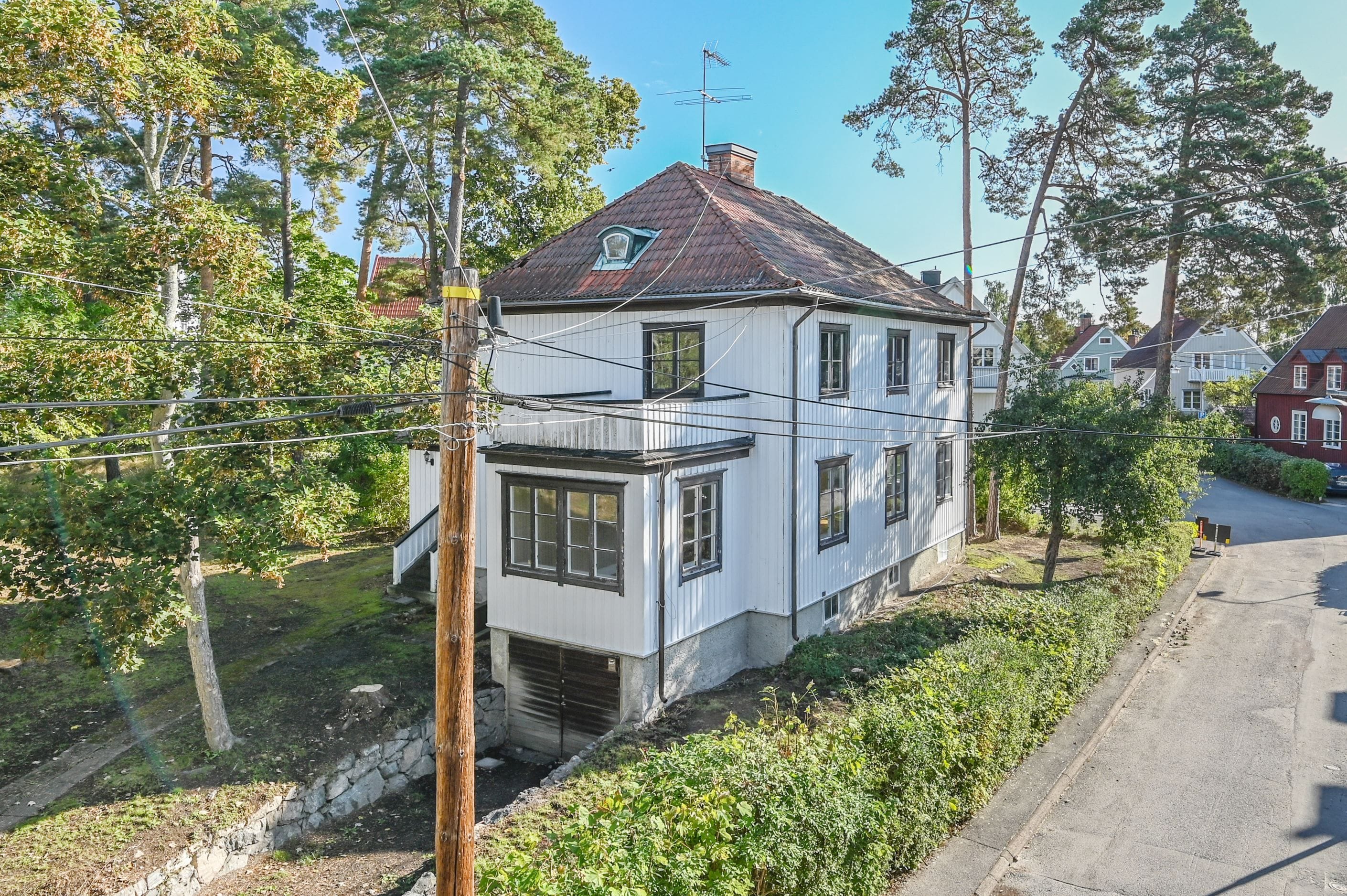 Stilfullt Brommavilla anno 1923 med stort renoveringsbehov