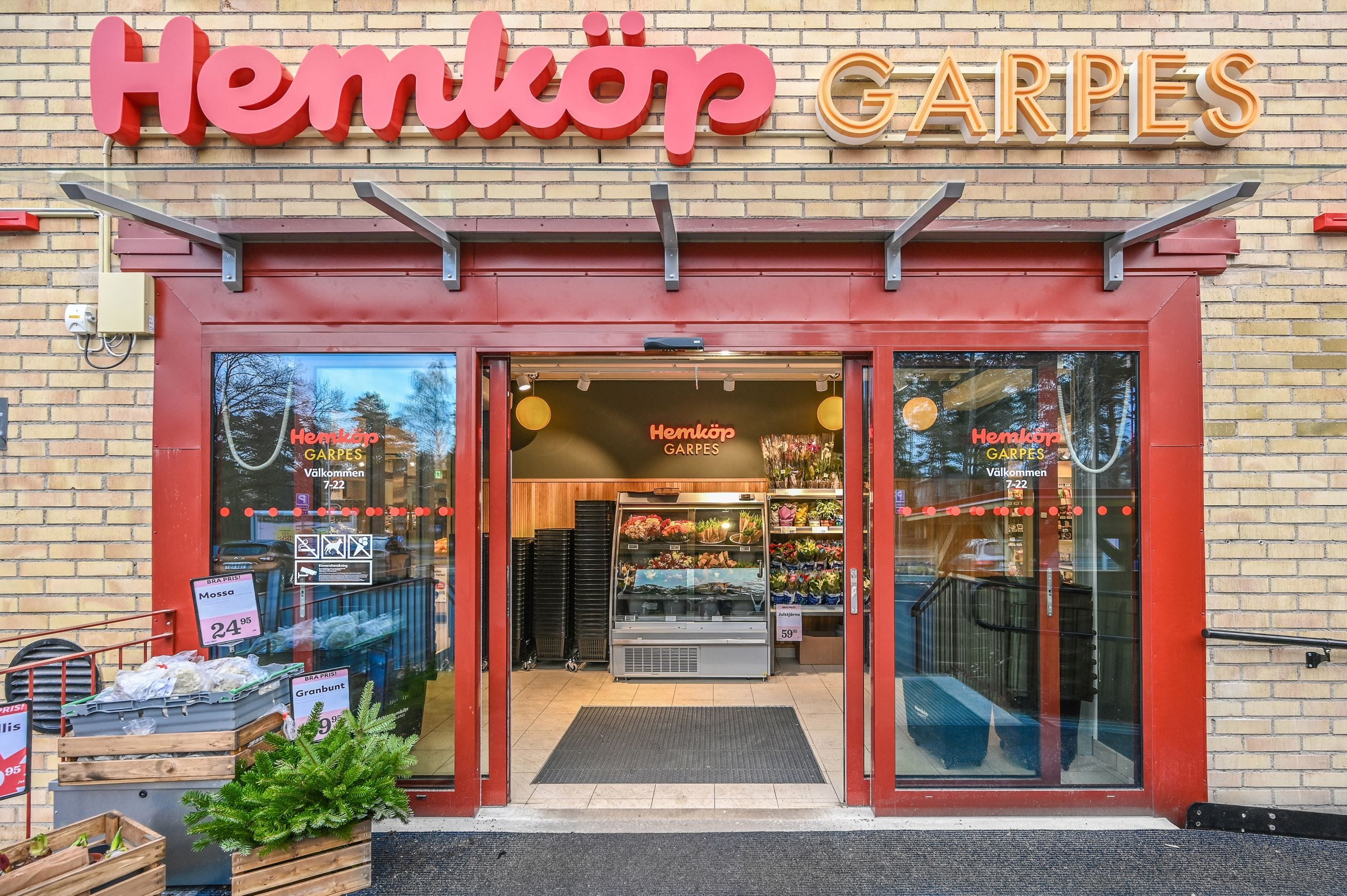Nyöppnad och lite finare matbutik i närheten