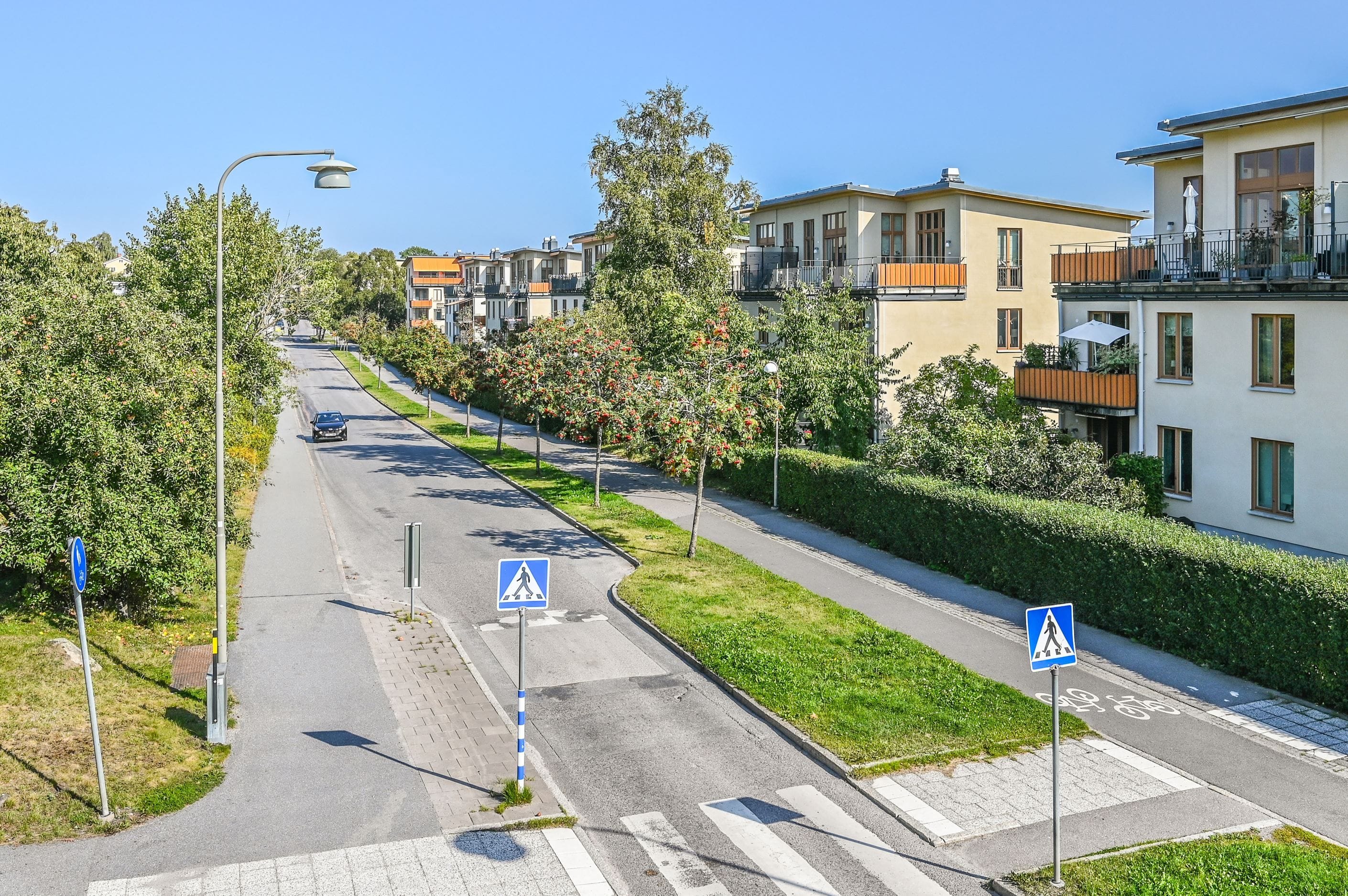 Föreningens fastigheter sett från nyängsvägen
