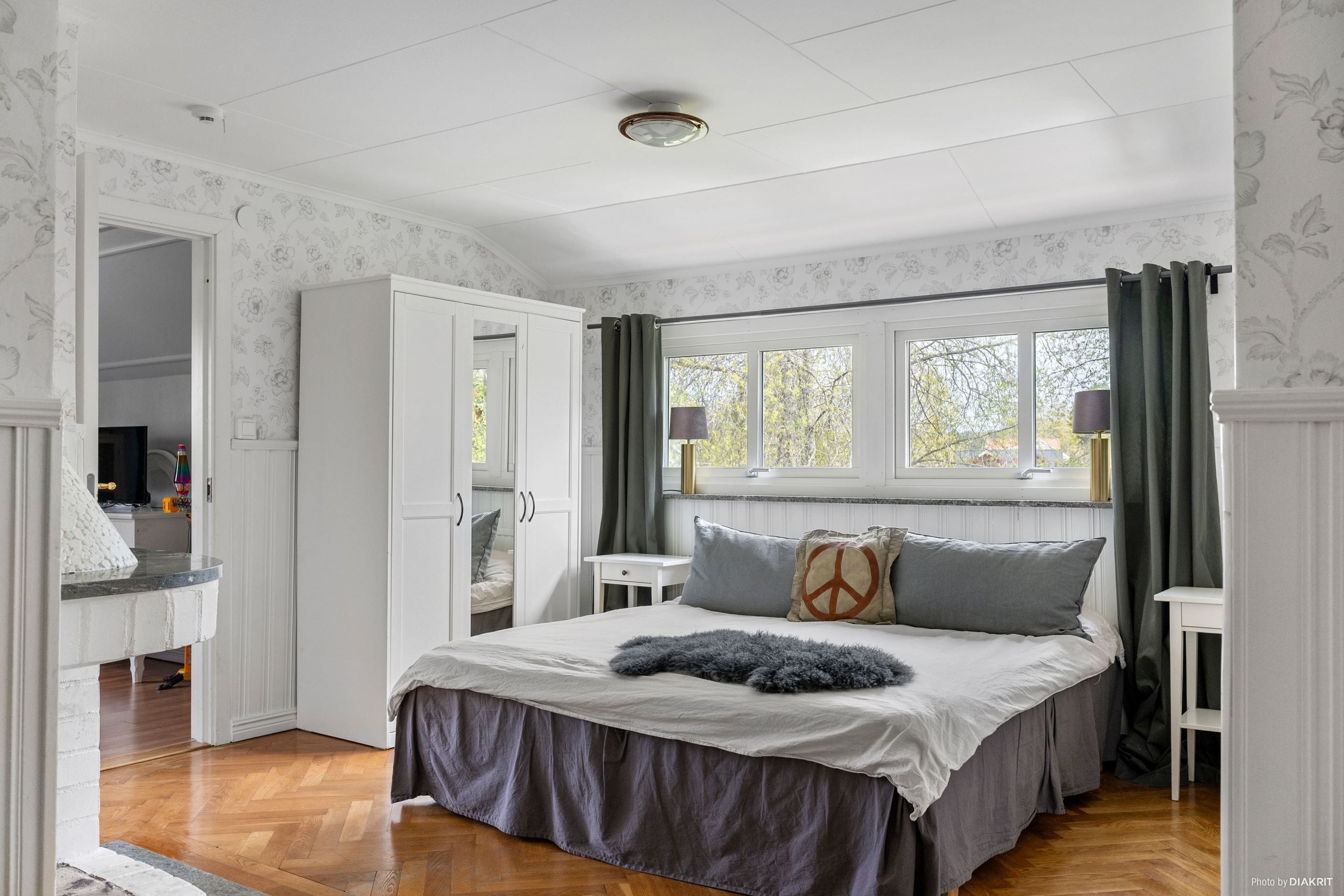 (ÖV) Hall/Sovrum