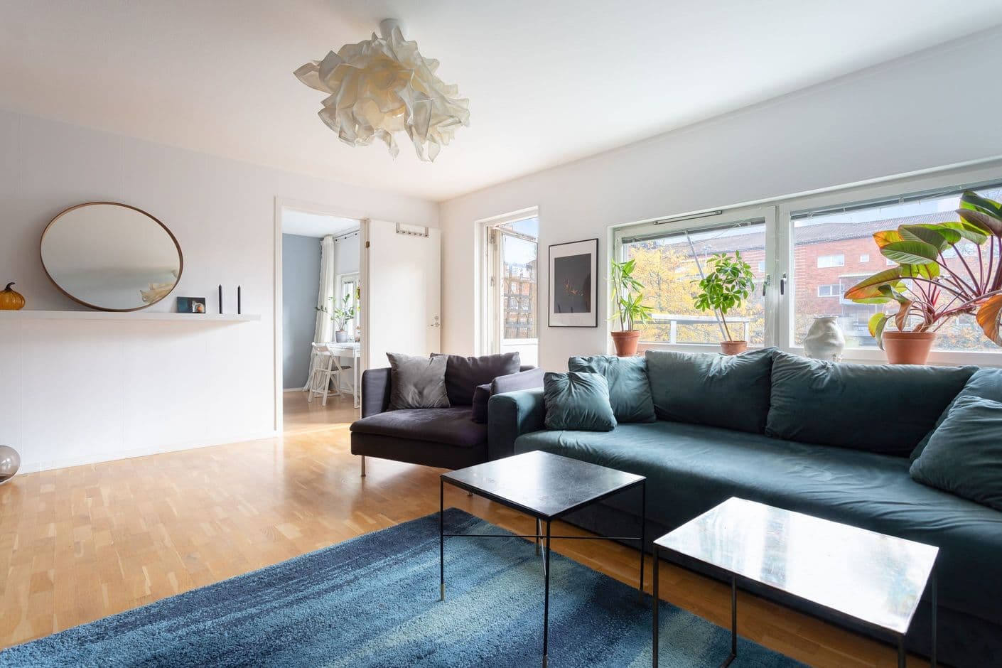 Fallskärmsgatan 13 Fallskärmsgatan 13