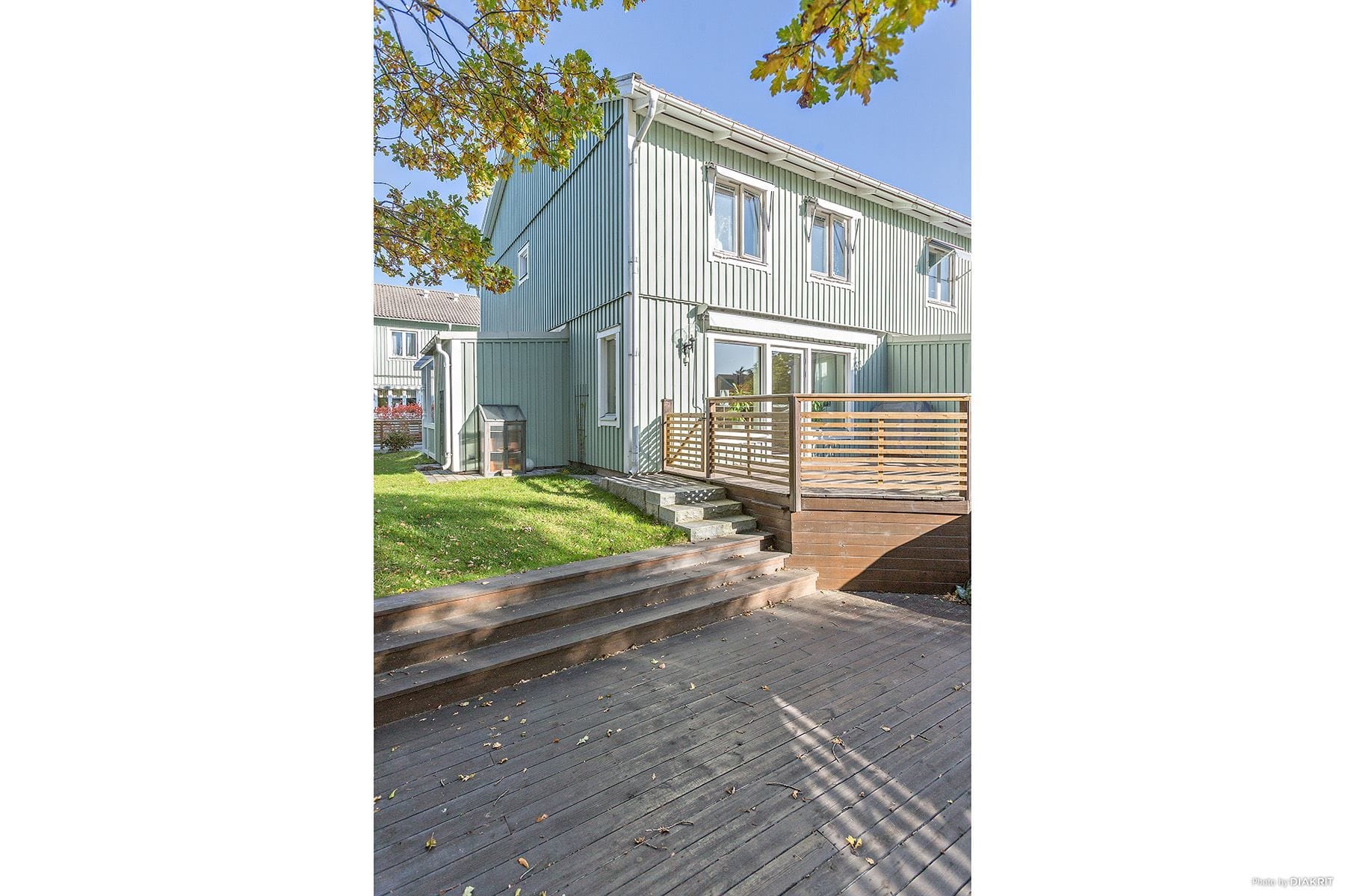 Huset från baksidan (höst)