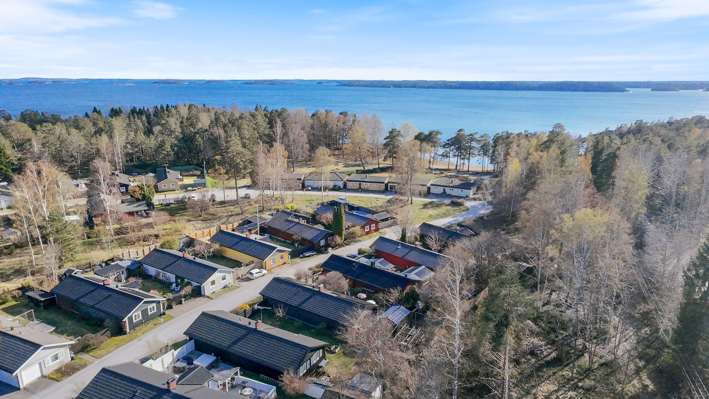 Fantastiska Slingerstigen beläget på Ingarös sydvästra kant.