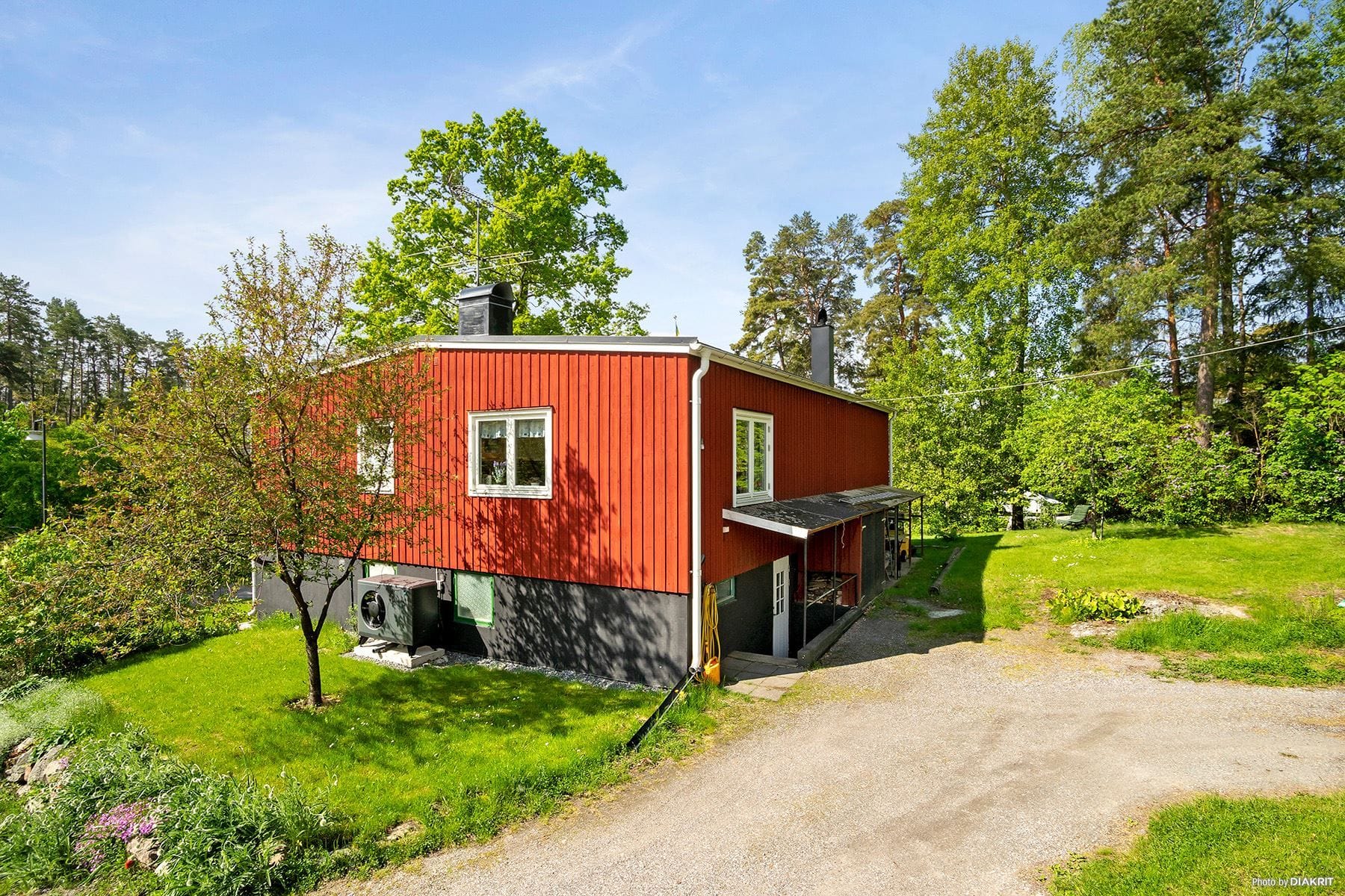 Infart och parkering från Brännarstigen