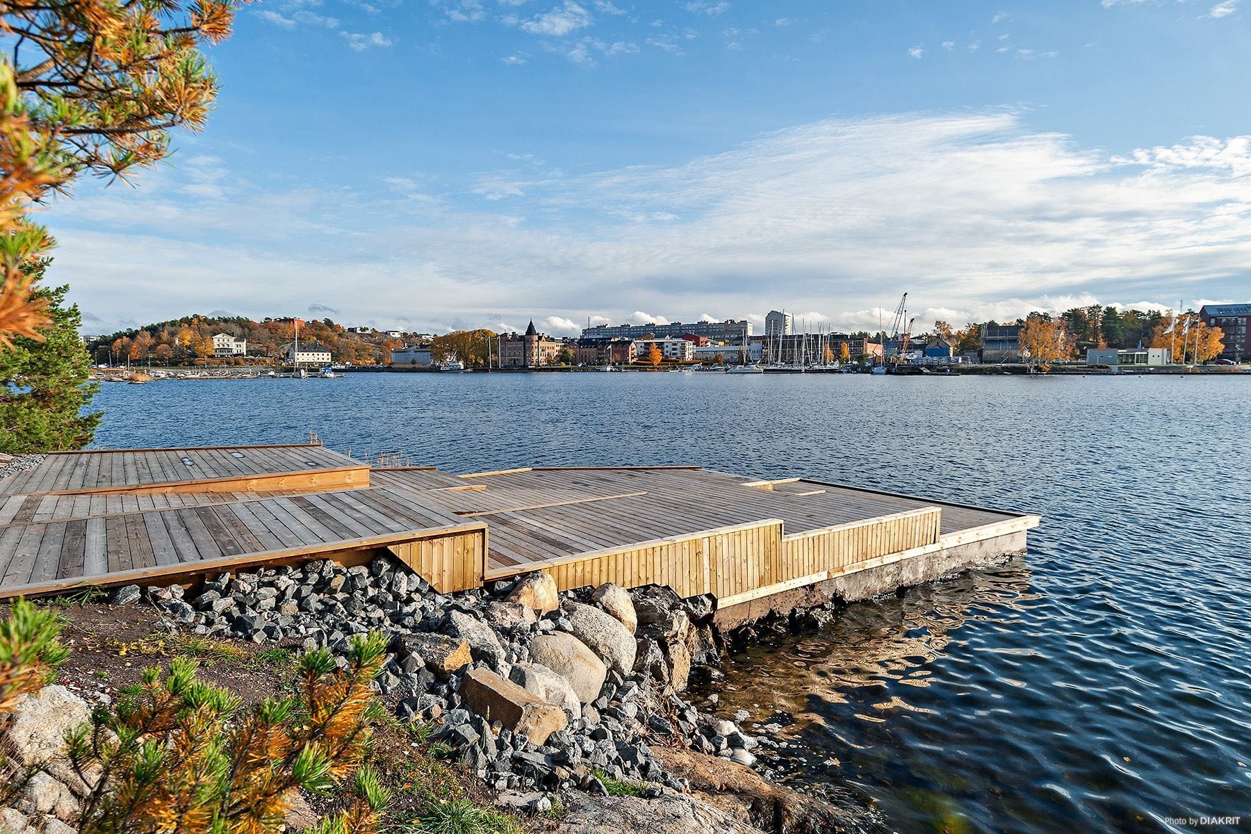 Ny fin badbrygga i viken