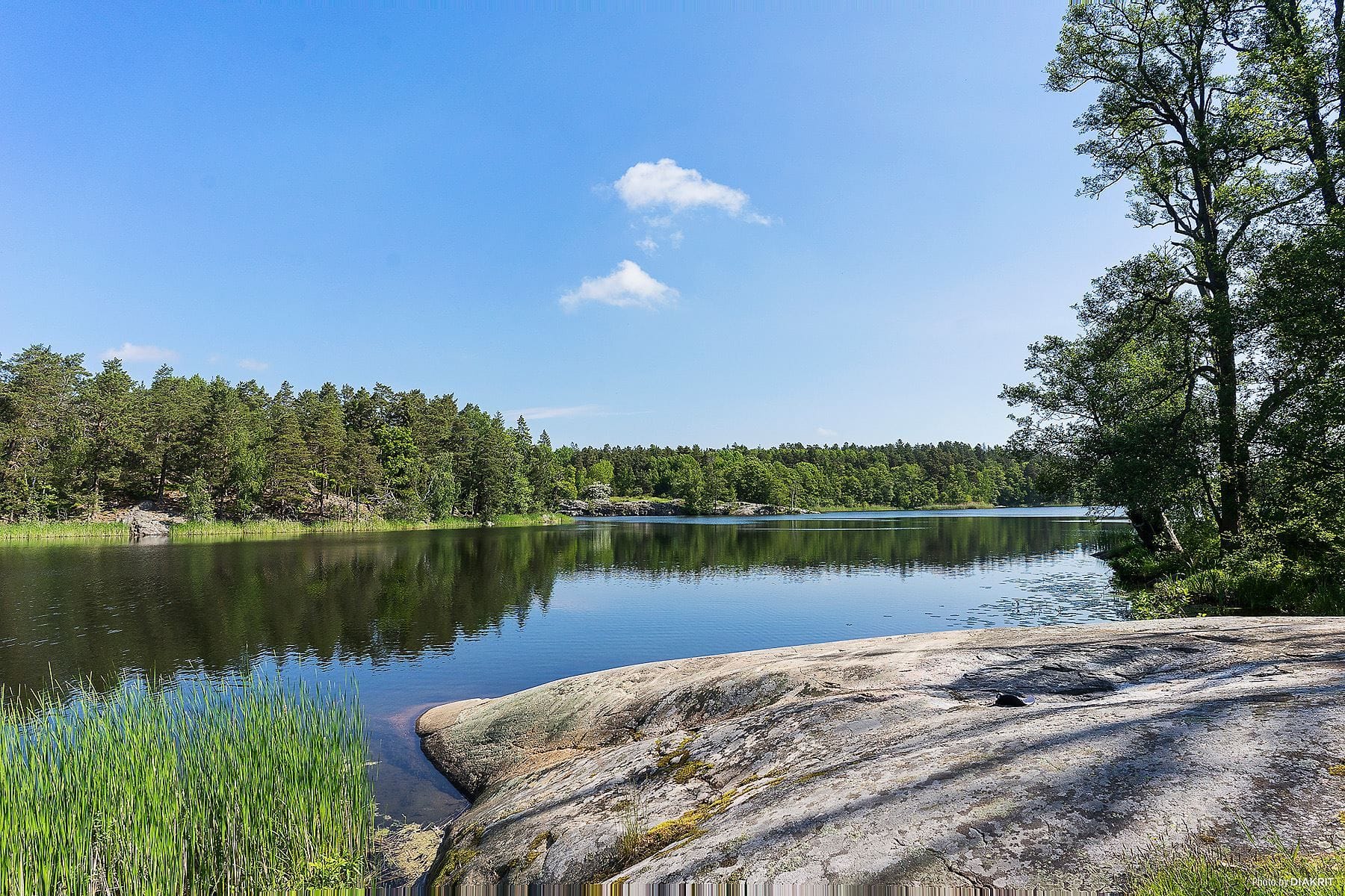 Klippor vid Ösby Sjö