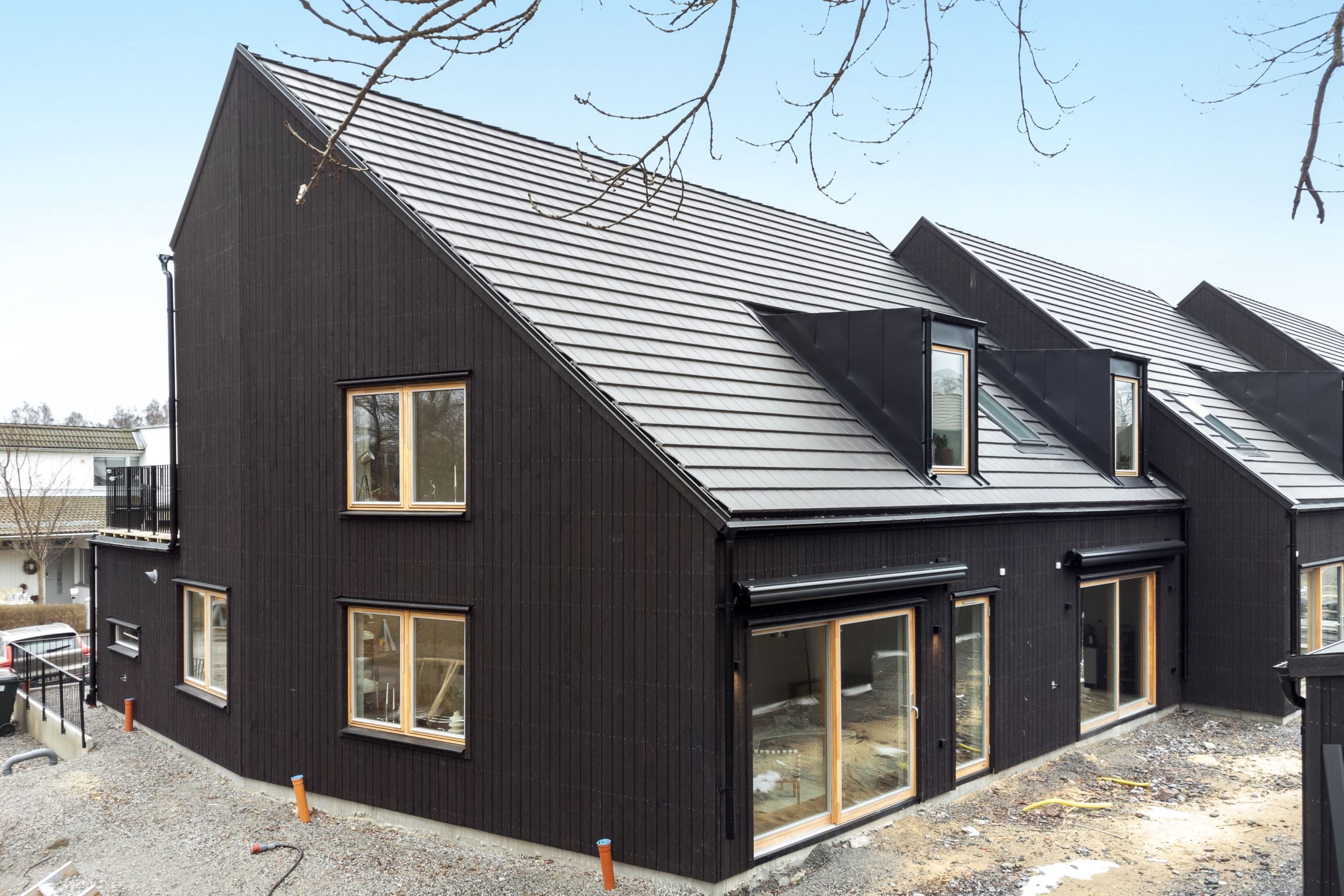 Gavelradhus med havsutsikt