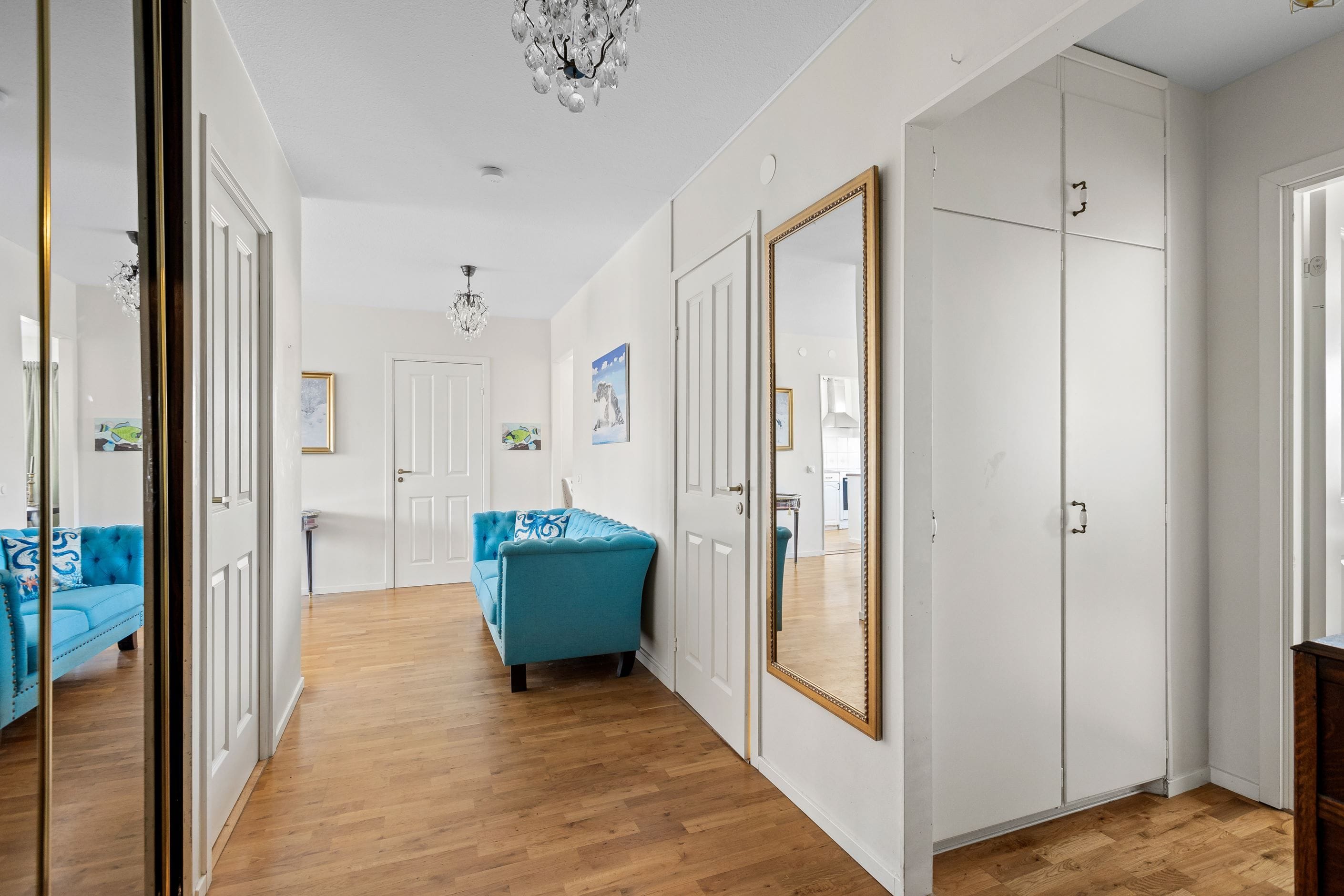Hall med bra förvaringsutrymmen