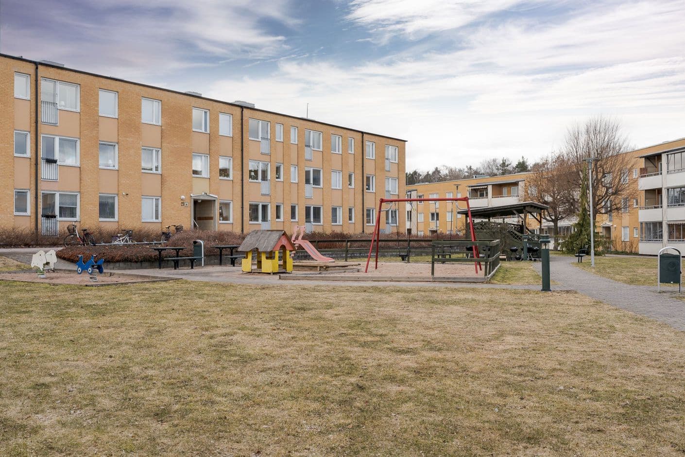 Rösgången 13 Rösgången 13