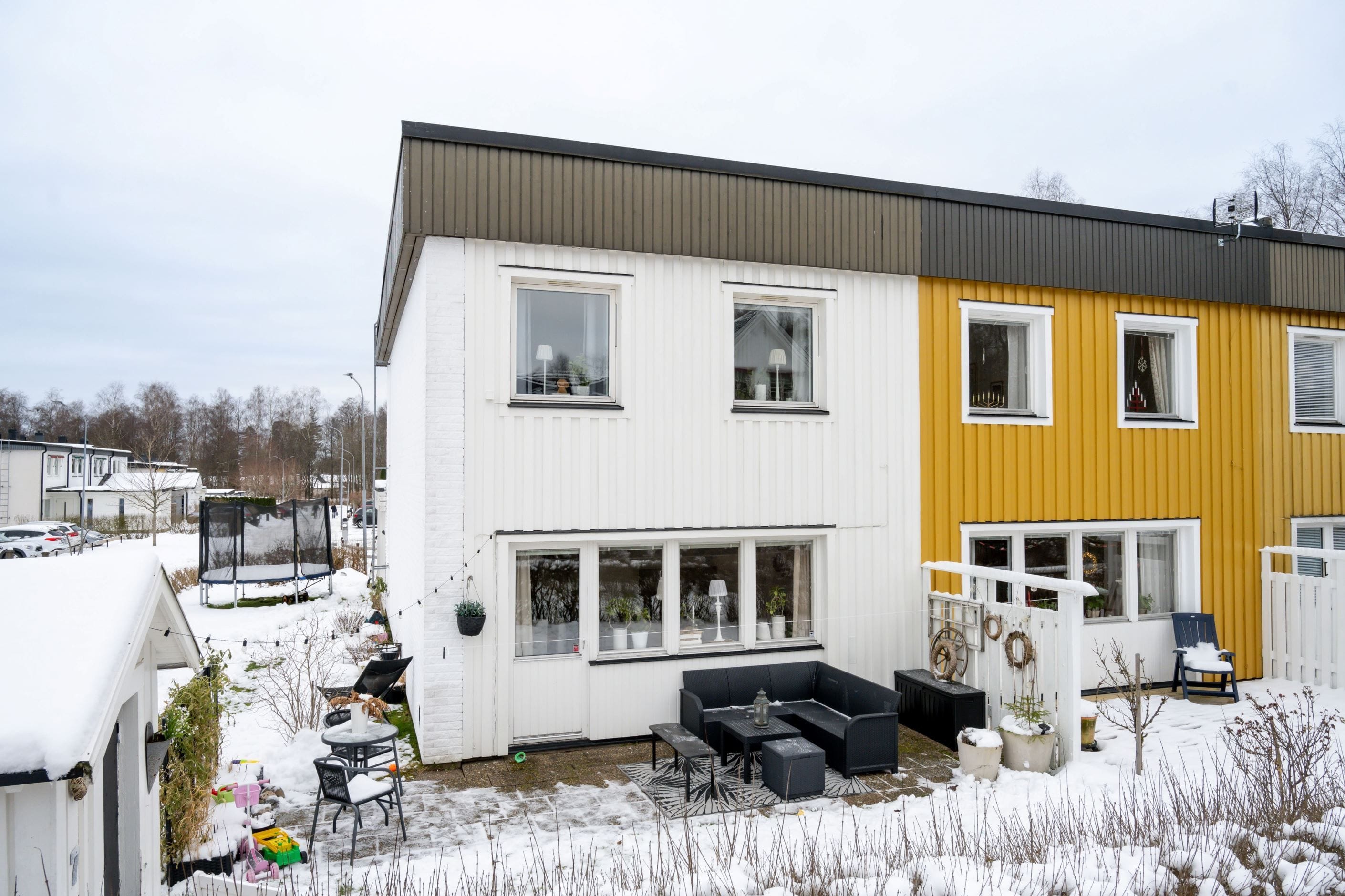 Södersolen ligger på gaveln på huset precis hela dagen