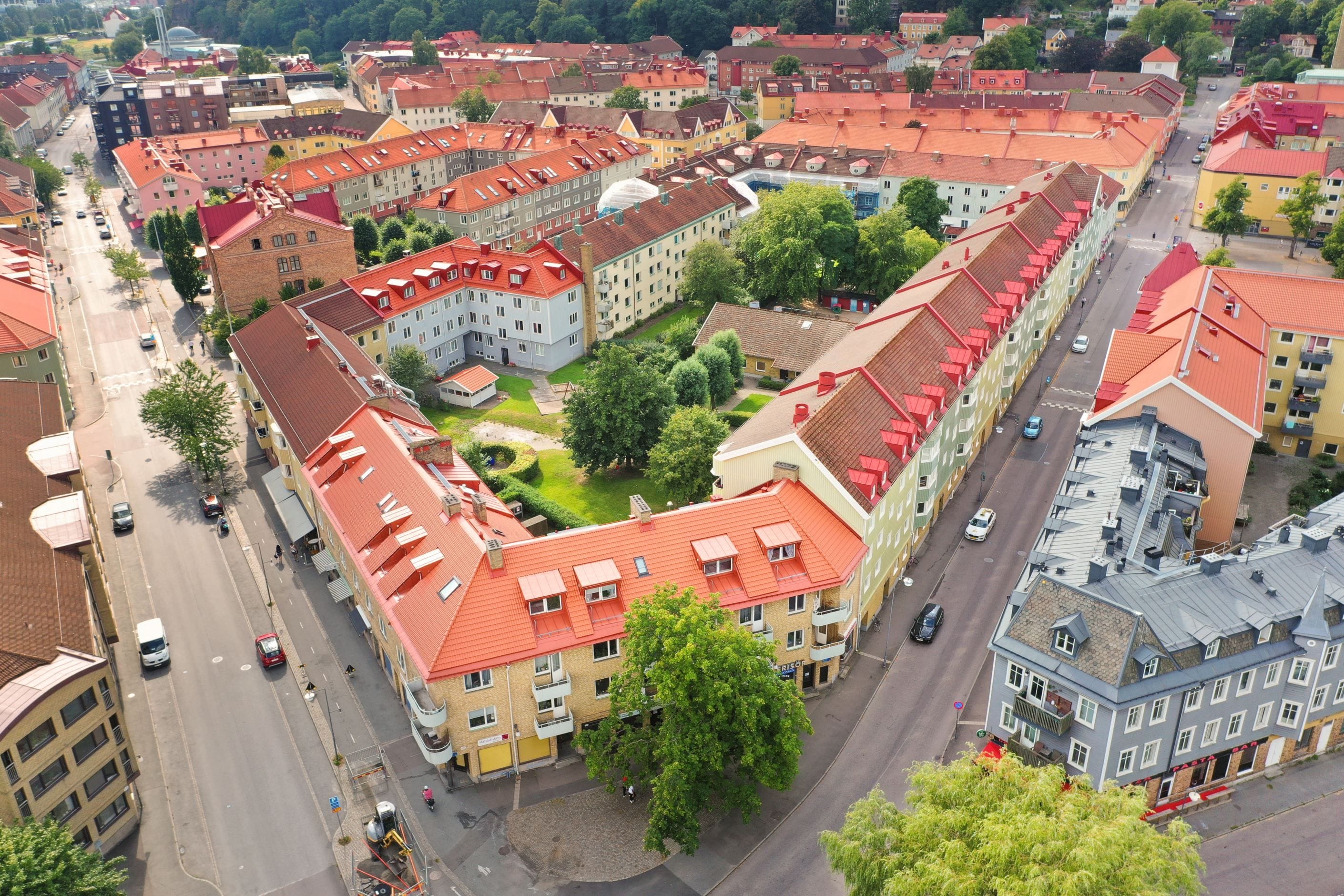 Sekelskiftestrea högt upp i huset