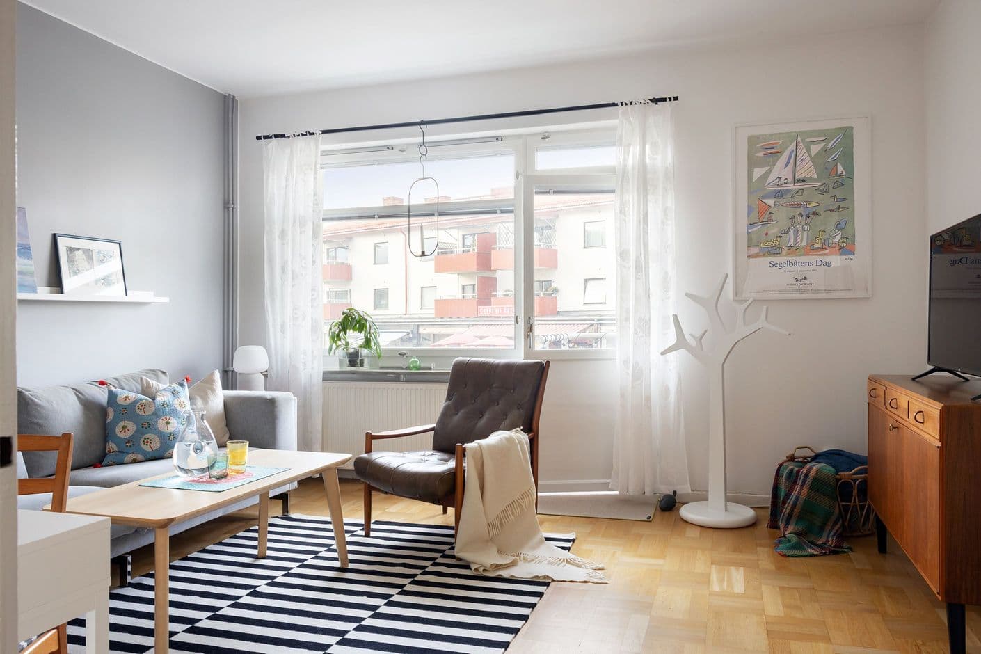 Hjälmarsvägen 1 Hjälmarsvägen 1