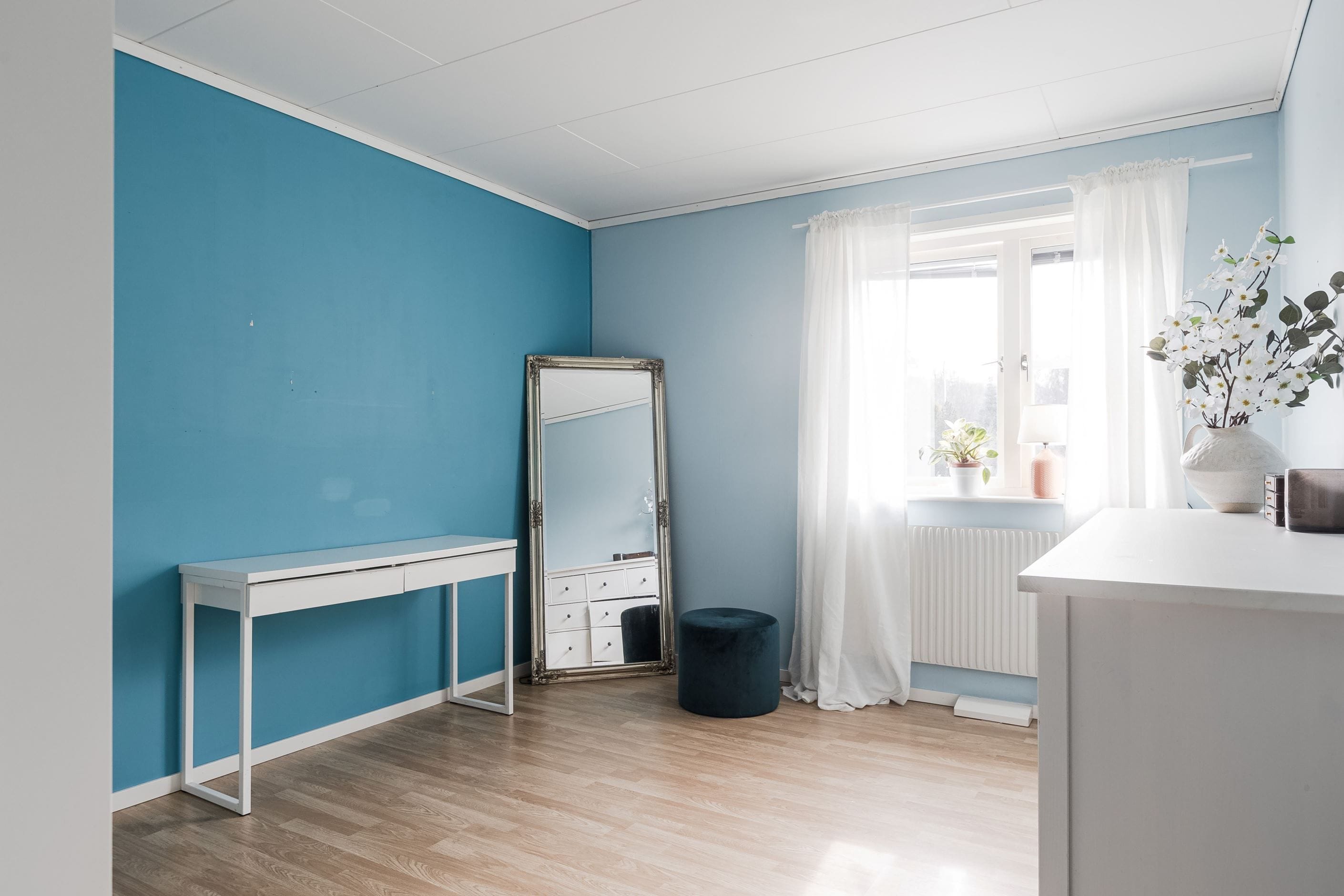 Sovrum 2 övre plan med plats för dubbelsäng.