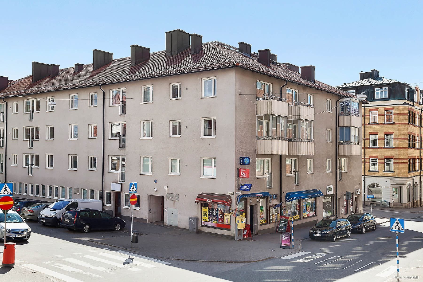 Centralt läge på Pantarholmen med närhet till bra service