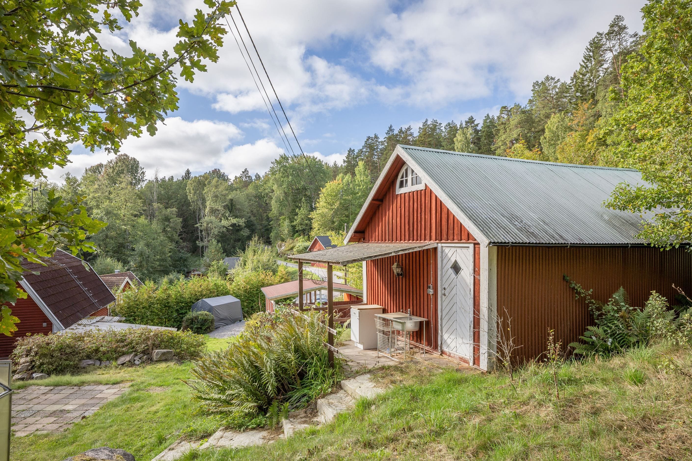 Gästhus med sovrum och kök