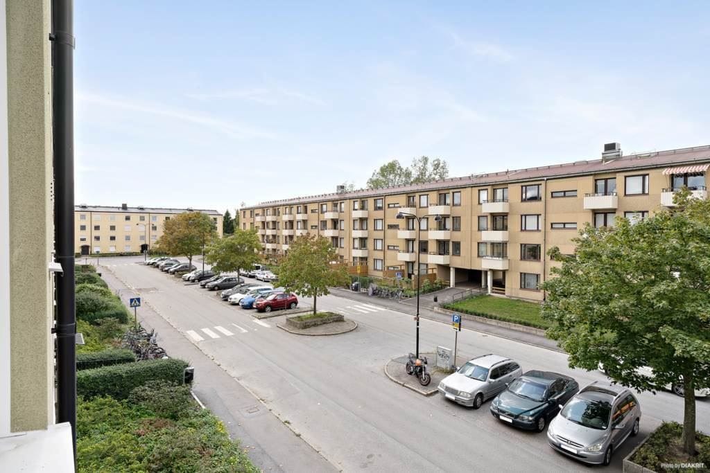 Utsikt från vardagsrummet och den franska balkongen