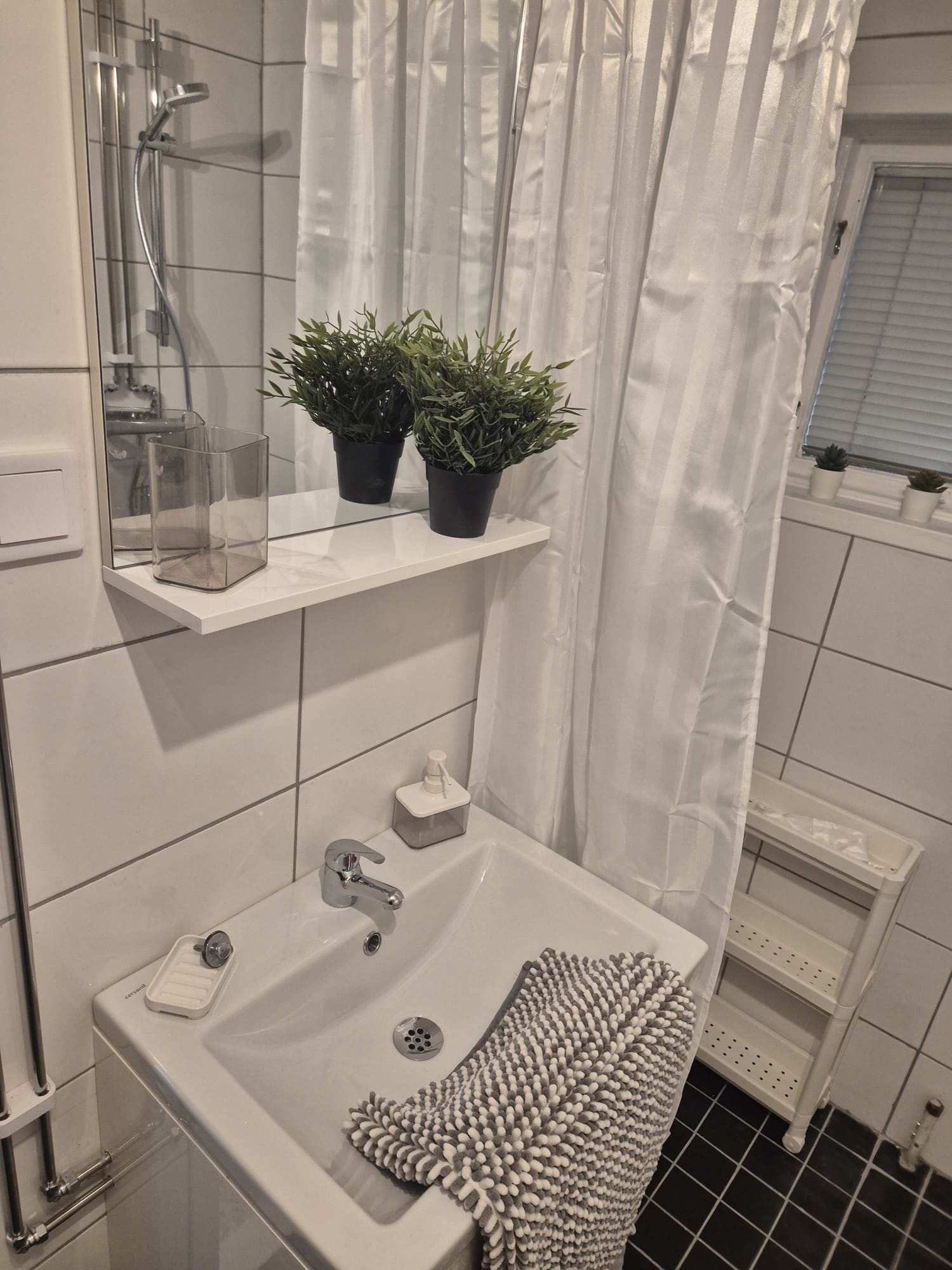 Magasinvägen lilla badrummet